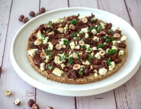 Tarte aux tomates séchées en chapelure aux noisettes