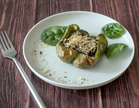 Poivrons farcis aux épinards et au tahini