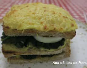 Croque-monsieur aux épinards et oeufs durs à la béchamel
