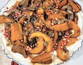 Légumes d’hiver rôtis sur crème de feta au miel