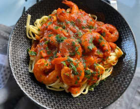Fettuccini aux crevettes tomates et piment
