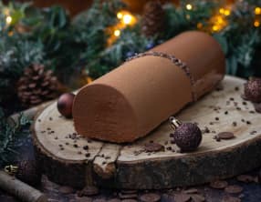 Bûche Mogador au chocolat au lait et fruits de la passion
