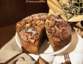 Moelleux aux pommes et à la cannelle de Cyril Lignac
