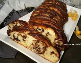 Brioche fourrée à la pâte à tartiner façon Babka