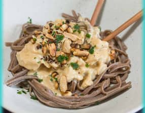 Poulet aux cacahuètes