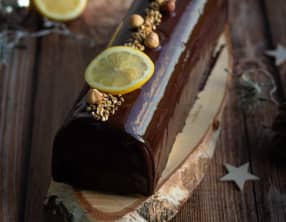 Bûche citron, praliné, sarrasin et chocolat