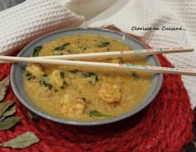 Bouillon de crevettes et nouilles chinoises