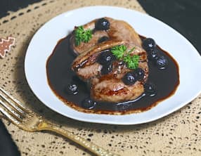 Steaks de canard au cassis