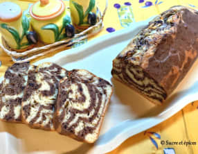 Cake marbré aux olives noires et parmesan