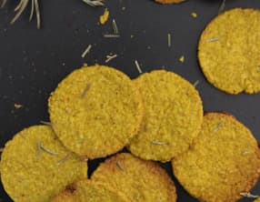 Oatcakes au curcuma et romarin