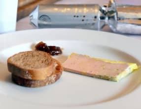 Foie gras mi-cuit en terrine