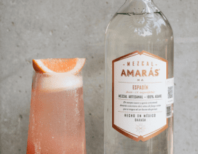 Amaras mezcal paloma