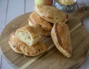 Chaussons aux pommes à la crème d'amande
