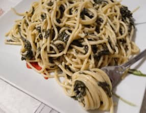 Les spaghettis aux épinards à la crème