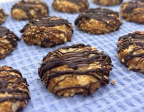 Biscuits au pralin et au caramel beurre salé