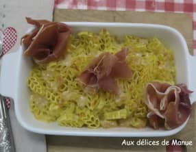 Pâtes à la crème et cancoillotte, gratinées au parmesan