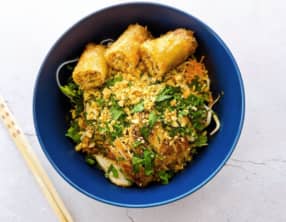 Salade de poulet sauce beurre de cacahuètes