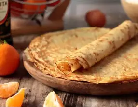 Crêpes de Nina Métayer à la mandarine et fève tonka
