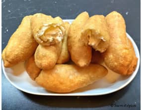 Beignets salés au fromage frais "Pirojki"