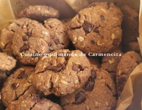 Cookies au beurre de cacahuètes flocons d'avoine et chocolat noir