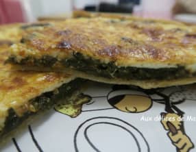 Tarte aux épinards à la sauce tomate