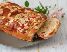 Brioche moelleuse à la framboise