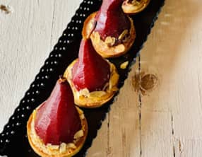 Tartelettes Bourdaloue aux poires au vin