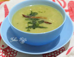 Soupe de fèves fraîches et leurs cosses tendres aux petits plombs