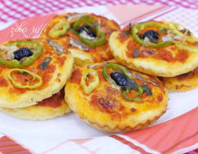 Mini pizza aux anchois, poivron et piment fort