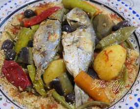 Couscous au poisson sauce piquante et légumes
