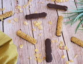 Barres sans cuisson aux cacahuètes