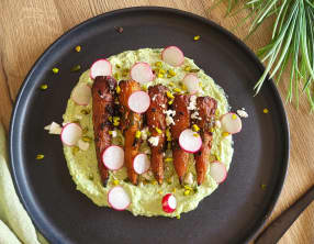 Carottes rôties, sauce verte à la ricotta et feta