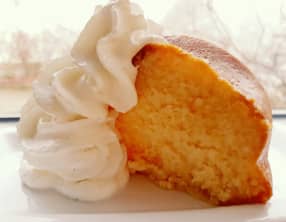 Savarin à la chantilly