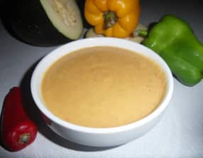 Velouté de poivrons et courgettes à l’orientale