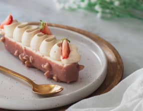 Entremets fraises-amande