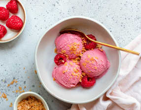 Crème glacée à la framboise