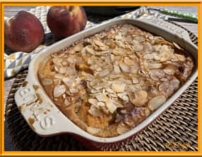 Flaugnarde aux pêches et amande