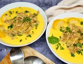 Soupe de maïs au poulet épicé