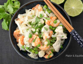 One pot pasta Thaï aux crevettes et poulet