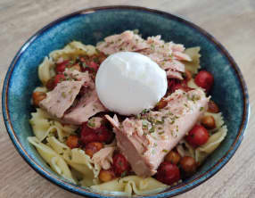 Pâte aux pois chiches, tomates rôties, burrata