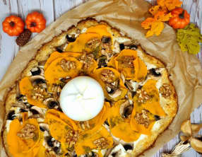 Pizza automnale à la pâte de chou fleur