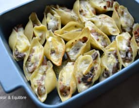 Conchiglioni automnaux : champignons, lard et reblochon