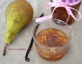 Confiture maison de poires, vanille, cannelle et noix