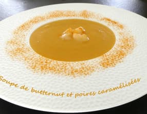 Soupe de butternut et poires caramélisées