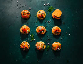 Blinis de patate douce au saumon fumé