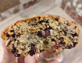 Pain aux graines et fruits secs