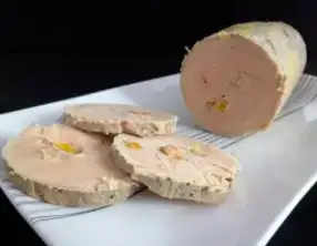 Foie gras maison aux abricots