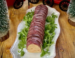 Bûche salée au foie gras, magret fumé et figues noires