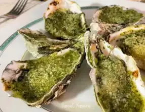 Les huîtres chaudes au beurre d'escargot