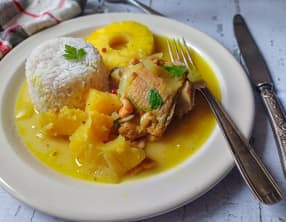 Poulet à l'ananas et au lait de coco